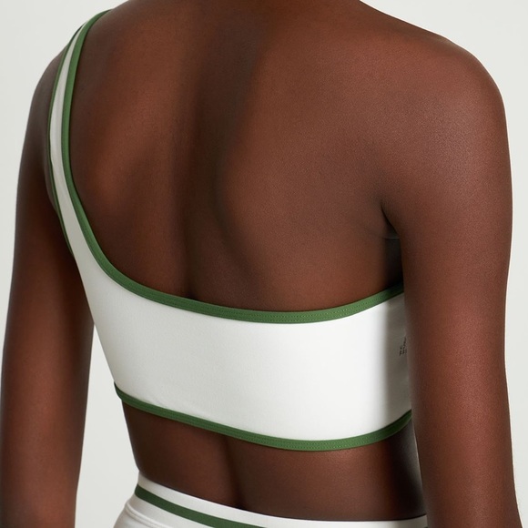 nwt WeWoreWhat Tennis Contrast One Shoulder Bra Top Optic White Court Green Med - Picture 7 of 10